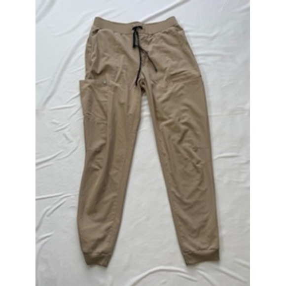 Fabletics Tan/Khaki Medical Scrub Jogger Set Size L - Picture 5 of 10